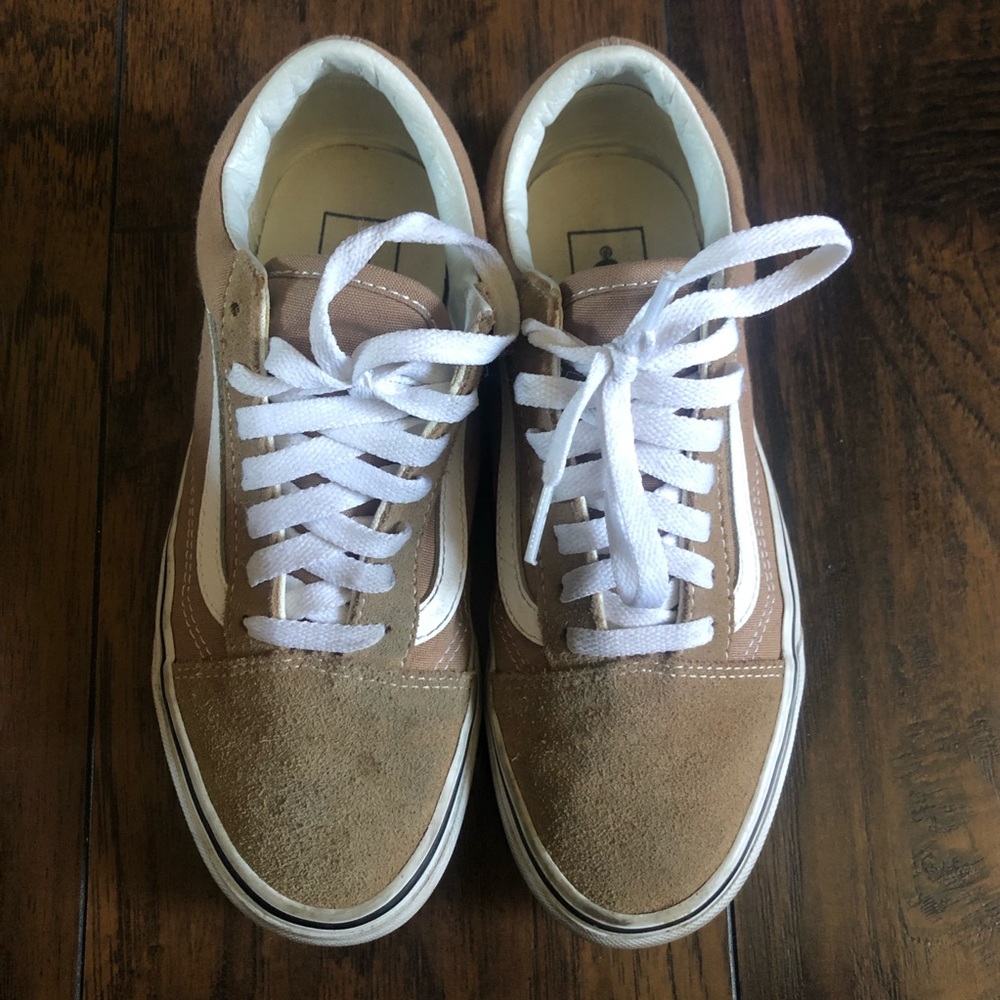 Vans - Picture 2 of 5
